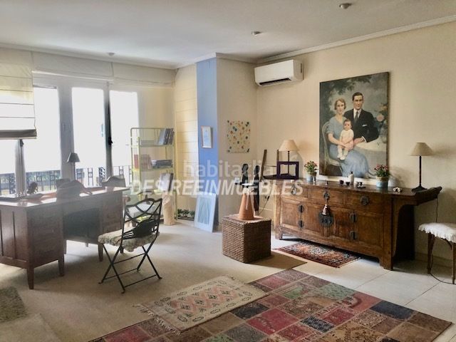 Foto 136a49d6-30d2-47fb-bee7-212acfc75cd7. Pis a El Mercat Valencia