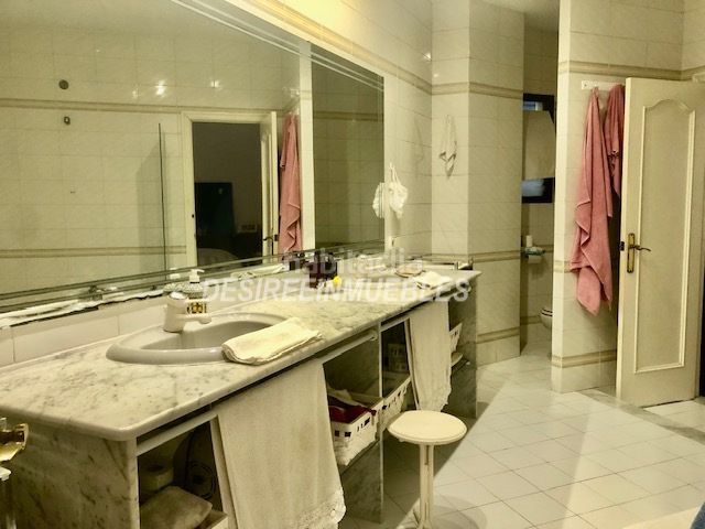 Foto ad23edc8-ea55-4718-be28-3b63af52096a. Pis a El Mercat Valencia