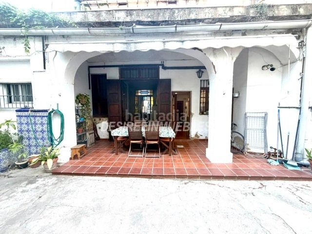 Foto 13d189fa-44d4-49e0-aed8-9b0eb6d7e34a. Casa amb calefacció aparcament a Rocafort