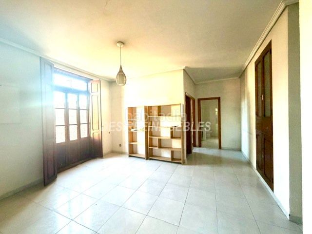 Foto 9ae0ff90-27c9-46ac-9aaa-d81127e53d5d. Casa amb calefacció aparcament a Rocafort
