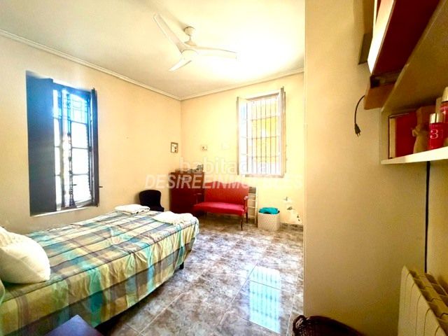 Foto f783c28c-ce11-4767-81cb-7960573618b5. Casa amb calefacció aparcament a Rocafort
