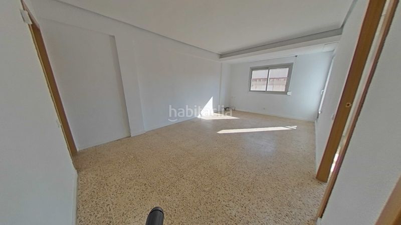 Foto 4d9aa64a-e671-4252-8f74-09904e2f6871. Pis a Torrefiel Valencia