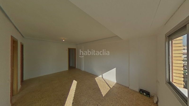Foto 6c7f64a8-cc3a-4491-a785-3c2cb423aaf1. Pis a Torrefiel Valencia