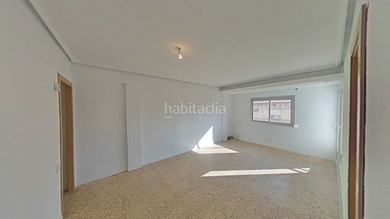 Foto 8094ac29-75a6-412d-9548-732ce40db7f4. Pis a Torrefiel Valencia