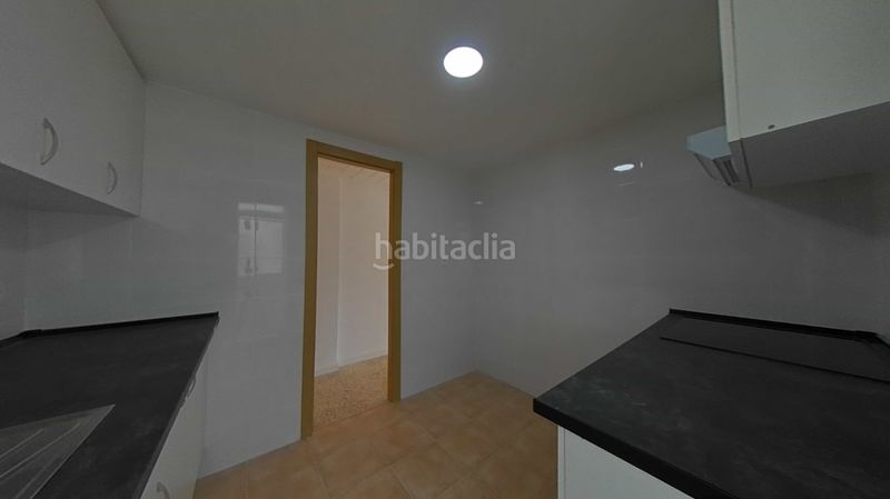 Foto 97c84821-13dd-4552-9600-4963dada9e60. Pis a Torrefiel Valencia