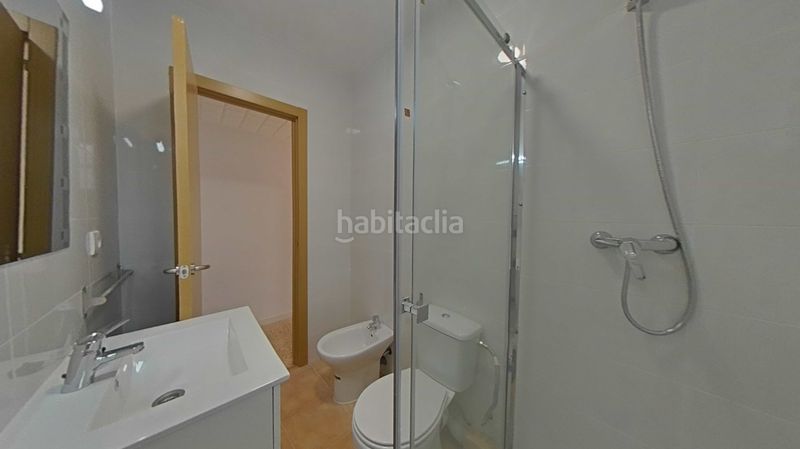 Foto be915973-0cd6-48e9-8a35-40baa2a66166. Pis a Torrefiel Valencia