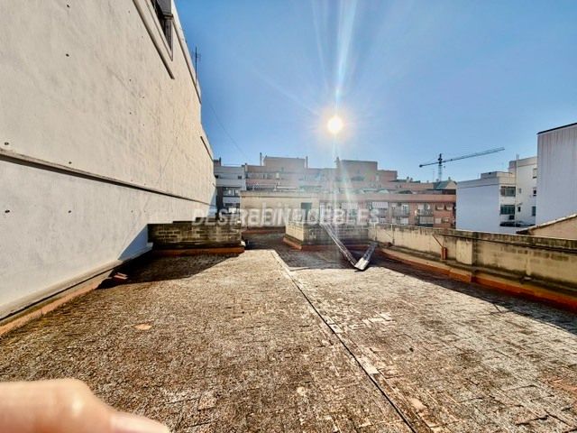 Foto afa7b856-597f-4657-9abc-e348da2454cf. Edificio benimamet en Benimàmet Valencia
