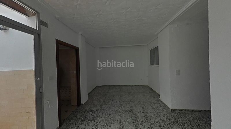 Foto 1b52a397-032a-4838-b2e1-b75f80fe4b7f. Planta baixa a Natzaret Valencia