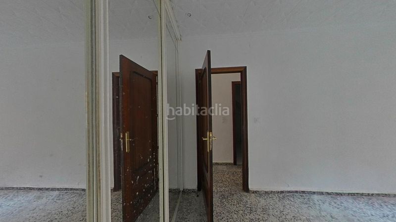 Foto a3c8df1d-1885-4607-8e14-a24f868f77b1. Planta baixa a Natzaret Valencia