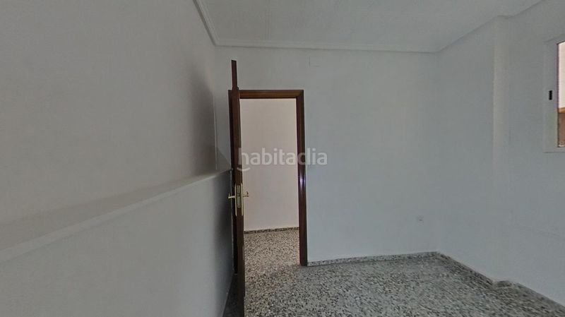Foto bd52fc9f-d5a5-411d-a3dd-4e3862720bd1. Planta baixa a Natzaret Valencia