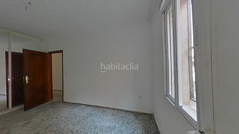 Foto beb44279-511f-4e91-ad42-8cead2197998. Planta baixa a Natzaret Valencia