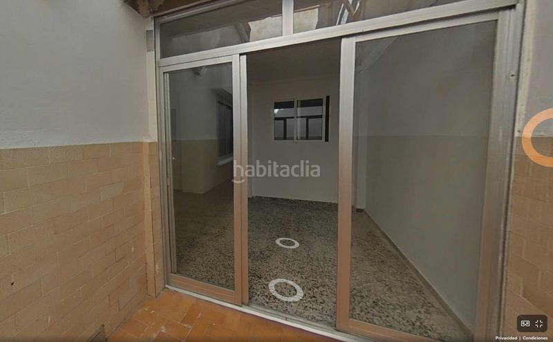 Foto f7d05b5b-4305-413b-bbfb-ac10072a0161. Planta baixa a Natzaret Valencia