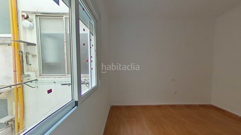Foto c0fdd1b5-0ec2-4356-a512-23e48f3350a9. Pis a Torrefiel Valencia