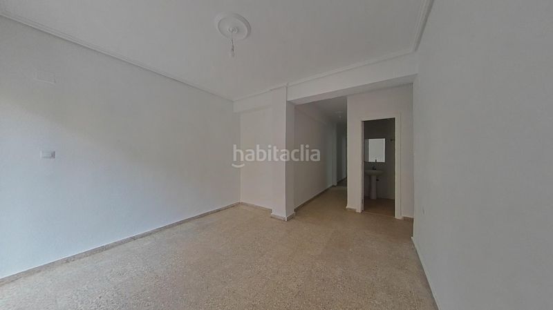 Foto a360d5df-40f3-43a4-ace8-ac1792c21b50. Pis a Mont Olivet Valencia