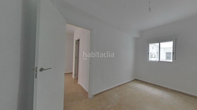 Foto c2ba5aa2-e1f4-465c-b497-e54675629c00. Pis a Mont Olivet Valencia