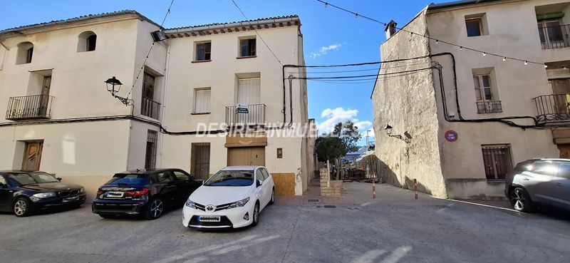 Foto a0742f8f-63e8-426b-a591-332d46fd53ae. Casa el en Palomar