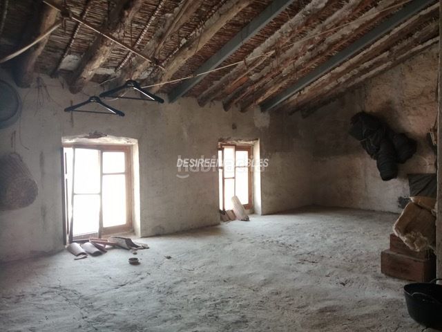 Foto c114ef9a-14a4-4b76-b726-aba72897e7f1. Casa el en Palomar