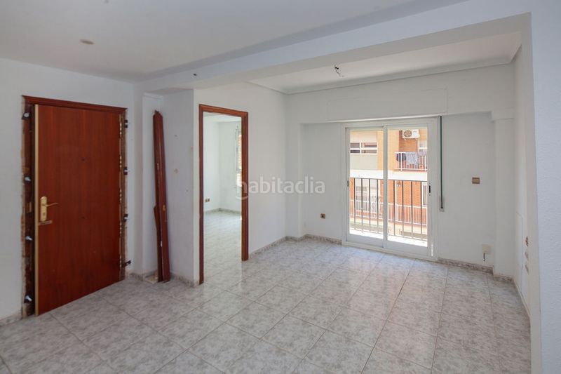 Foto 8fd5f01e-f91b-4c7b-b47c-40a5d03cc05c. Pis a L´Amistat Valencia