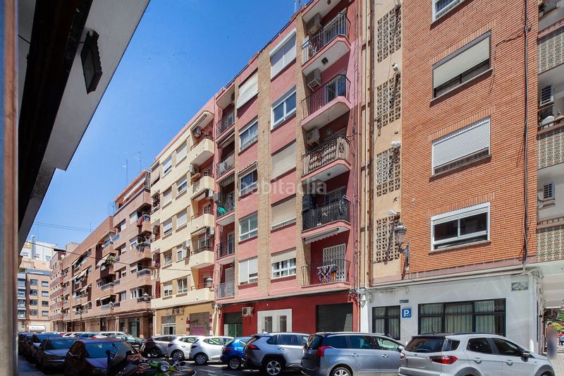 Foto abcd1fd2-75f8-4618-b6ac-3201fe10e3b3. Pis a L´Amistat Valencia