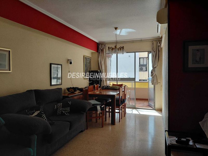 Foto ca08b6e6-b84a-482e-be54-363594d8bdb9. Pis amb aparcament a Ciutat Jardí Valencia