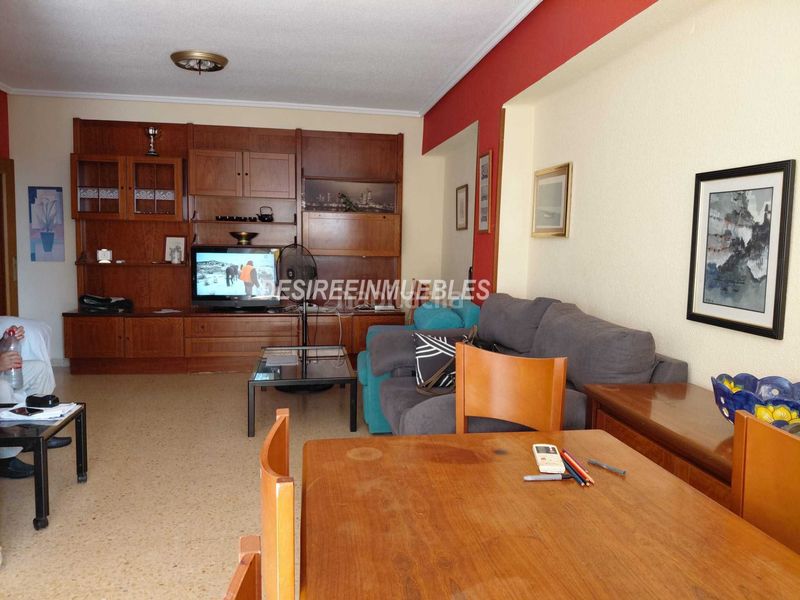 Foto f7a73d09-8209-48b5-8f8b-dc26882bef48. Pis amb aparcament a Ciutat Jardí Valencia