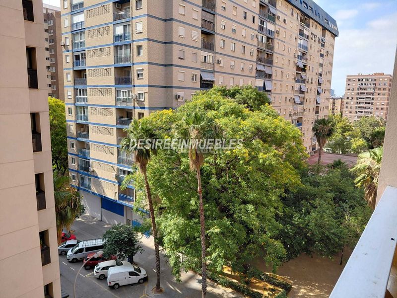 Foto fa8e91bf-b24b-4339-b0f8-837e7d7aa211. Pis amb aparcament a Ciutat Jardí Valencia