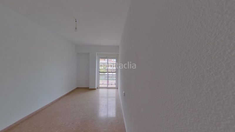 Foto 0c8d598a-39a5-4cb3-b0fa-1d6607af9177. Pis a Torrefiel Valencia