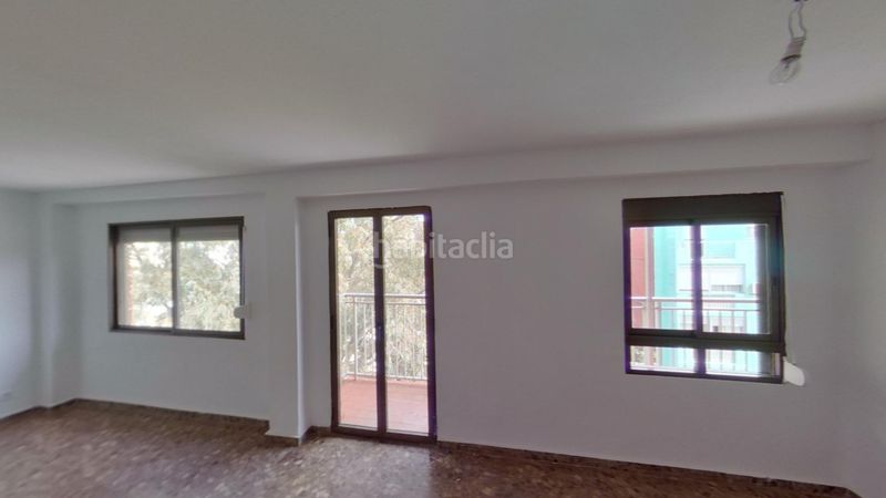 Foto 6db6401c-7d71-4c84-8b33-62c2072bf4c6. Pis a Malva Rosa Valencia