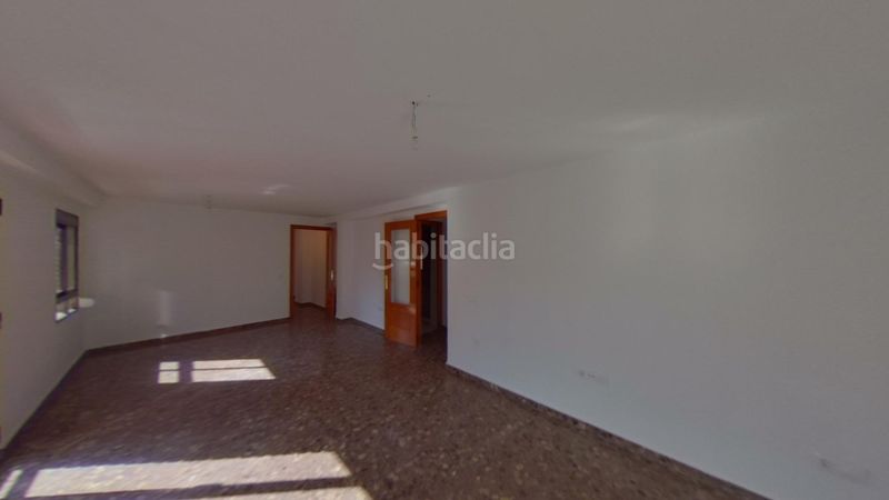 Foto 997501f6-0fbf-48b8-b5bd-cfff2a6d8aae. Pis a Malva Rosa Valencia