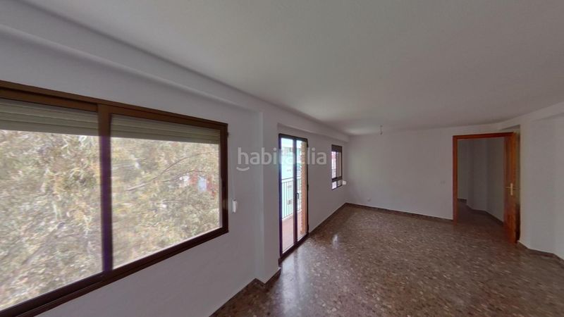 Foto d32702c0-81b7-4b1a-8edd-800f89a8f943. Pis a Malva Rosa Valencia