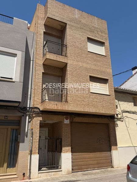 Foto 215fc289-e793-4142-bf7f-27440ced0f8c. Edificio en Centro Ciudad Manises
