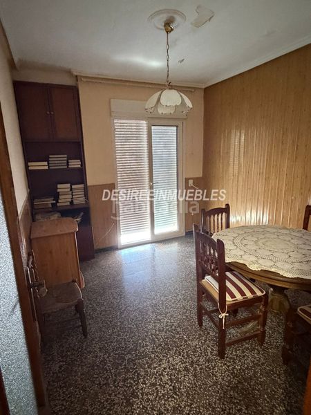 Foto 878b2693-772d-49ed-9f73-e6b03637f425. Edificio en Centro Ciudad Manises