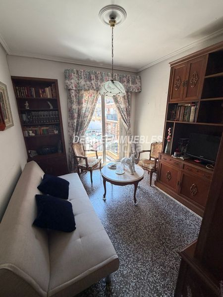Foto db899f1f-e511-4567-8cc6-151d14592fb7. Edificio en Centro Ciudad Manises