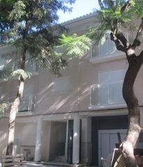 Aparcament cotxe  Calle salvador giner 6. Benetusser