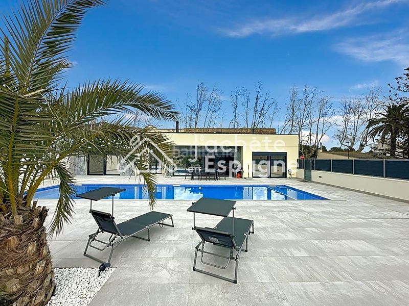 Foto 07b69eb9-7c26-4f4b-9248-ebb075716e9e. Casa amb piscina a Vilanova d´Escornalbou