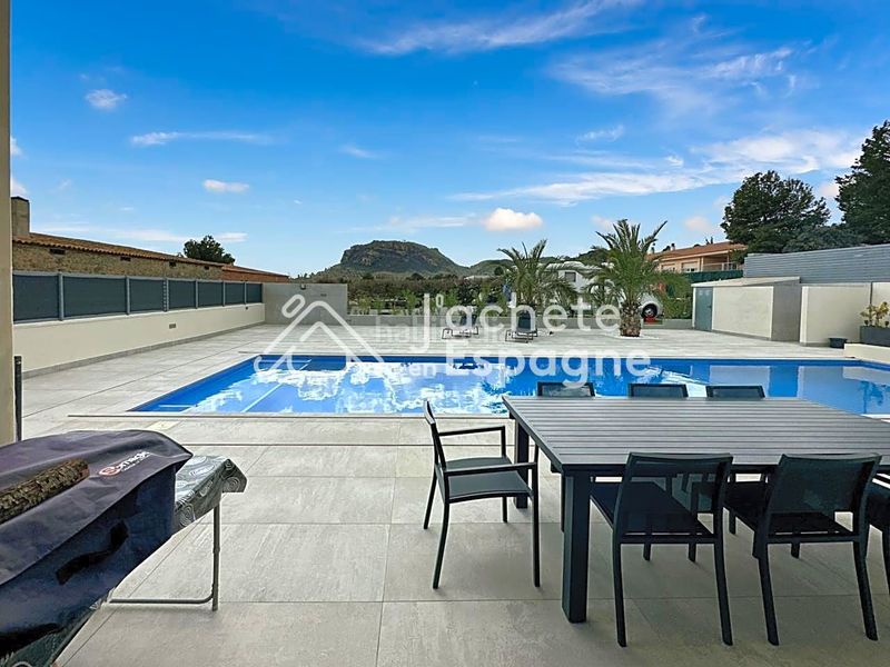 Foto 12ccac3a-9150-433d-90d4-3809c2c489c8. Casa amb piscina a Vilanova d´Escornalbou