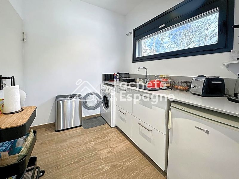 Foto a02ed21f-be77-4b27-9625-5563351757a8. Casa amb piscina a Vilanova d´Escornalbou