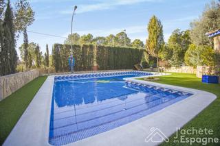 Haus  Quince. Villa de una sola planta con piscina