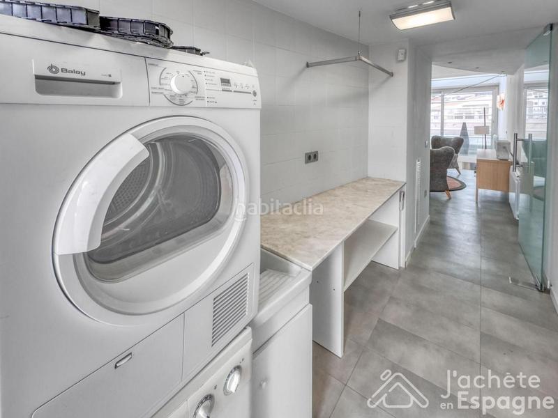 Foto 1b29f88f-b464-4eec-bf5e-6deda91bb604. Casa amb calefacció aparcament a Rossell