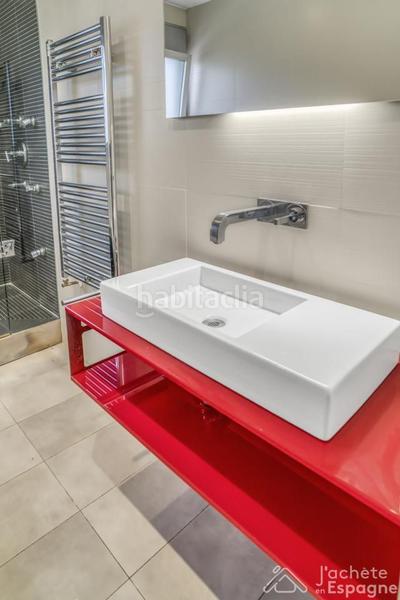 Foto 816c736d-82f5-4576-9856-d7ef6a685ad1. Casa amb calefacció aparcament a Rossell