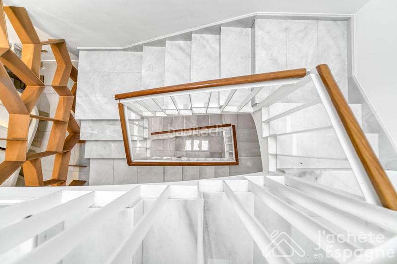 Foto b3eee333-b1af-432d-884f-0093a0b1358b. Casa amb calefacció aparcament a Rossell