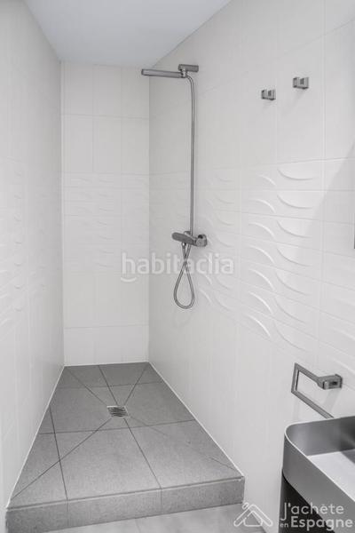 Foto c575d501-bcc6-4362-9db0-d55628c4aef4. Casa amb calefacció aparcament a Rossell