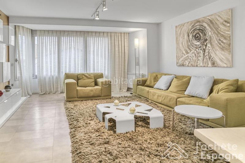 Foto e8136c32-225f-4efa-b111-859ff4dc518c. Casa amb calefacció aparcament a Rossell