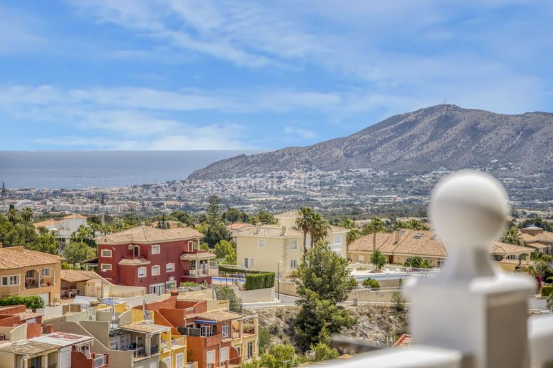 Foto 19cbb365-3d5f-4e62-ac7f-354376796118. Casa amb calefacció aparcament piscina a Coloma Nucia (la)