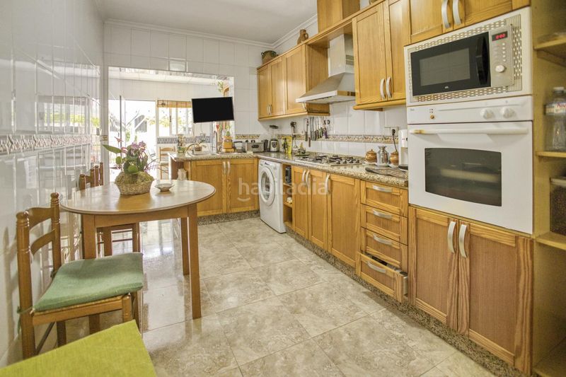 Foto 23867d92-06f8-4201-9de4-395e0858312b. Casa amb calefacció aparcament piscina a Coloma Nucia (la)