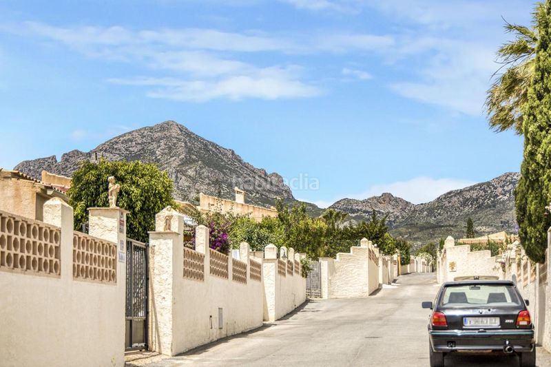 Foto 8d467cb6-d0e4-4a5a-ad29-1a8a5c0aa6a4. Casa amb calefacció aparcament piscina a Coloma Nucia (la)