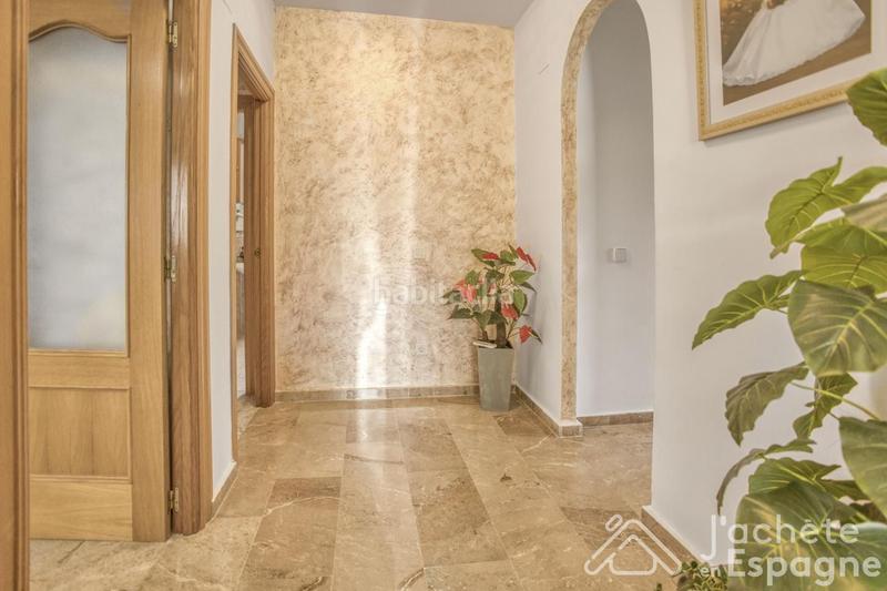 Foto df898574-8cc4-4370-8781-7d9219ec8318. Casa chalet en zona exclusiva en Coloma Nucia (la)