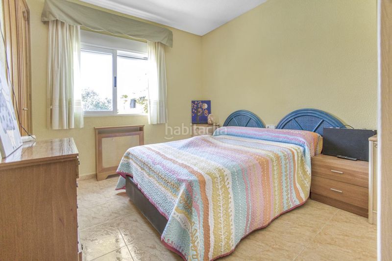 Foto f018b7f5-cb89-479a-9f8a-6f76793f306c. Casa amb calefacció aparcament piscina a Coloma Nucia (la)