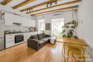 Apartament  Carrer de tapioles. Coqueto piso 2 habitaciones en el corazón de poble sec