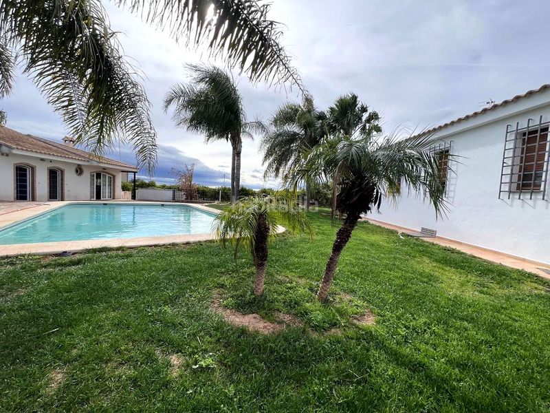 Foto 520a3542-549e-4969-95d5-2a9db8df0bac. Casa amb aparcament piscina a Camí de Paterna-Lloma del Calderer Bétera